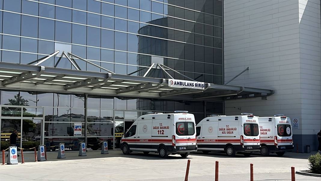 Konya merkezde 6 araçlı zincirleme kaza! 1